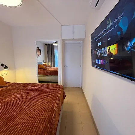아파트 Coastal Retreat Just Steps From The 료렛 드 마르